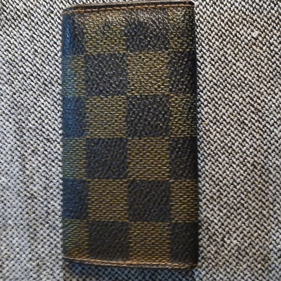 Authentic Louis Vuttion Key Case - Picture 2 of 12
